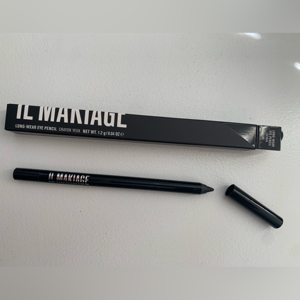 New in Box IL MAKIAGE Long-Wear Ey Pencil in “Batman” (black)